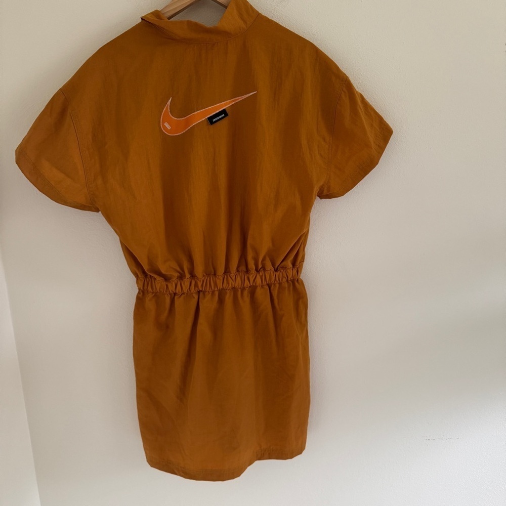 Nike Swoosh Marigold Short Sleeve Dress M - Picture 7 of 11
